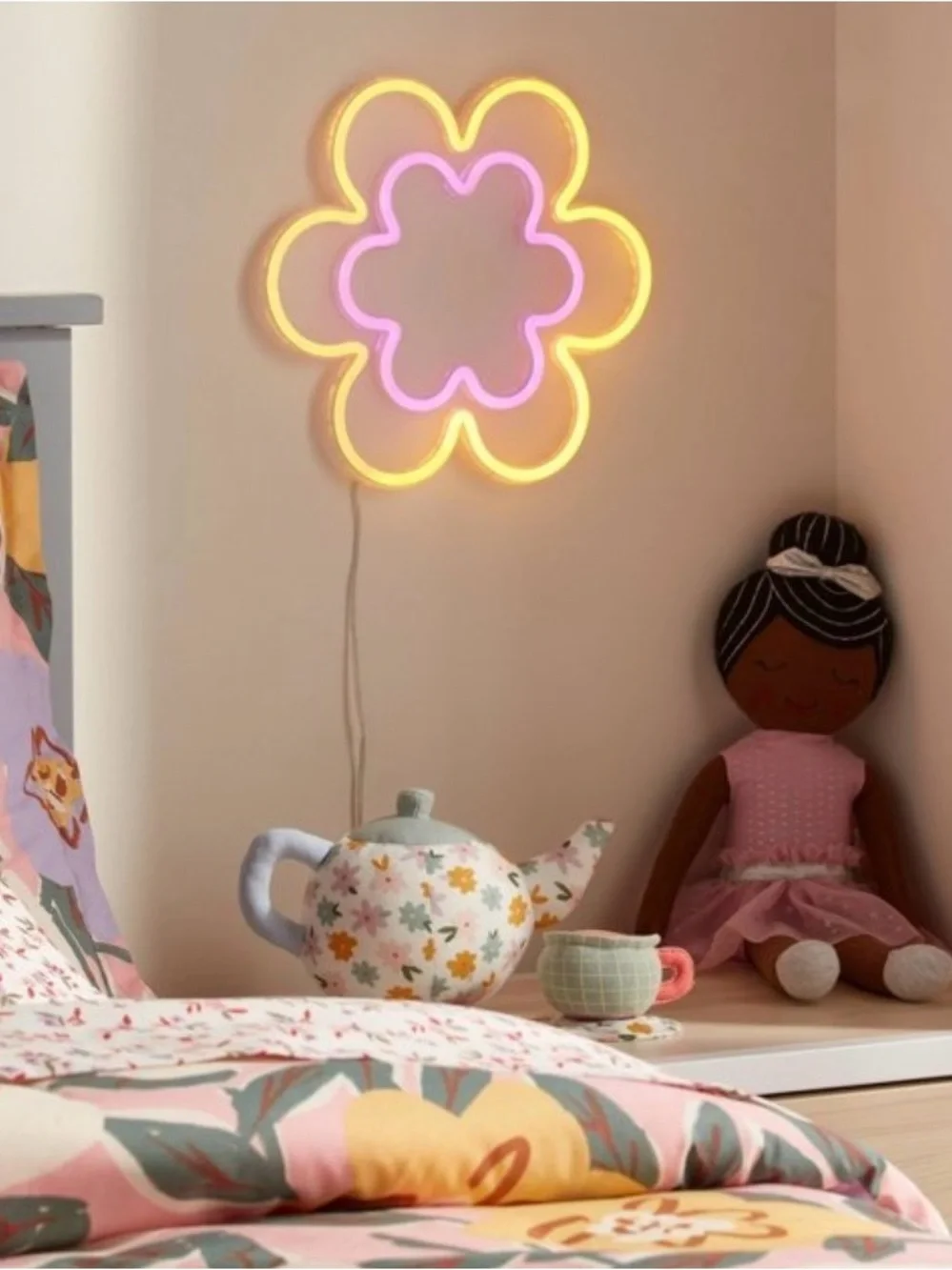 Pillowfort kid flower